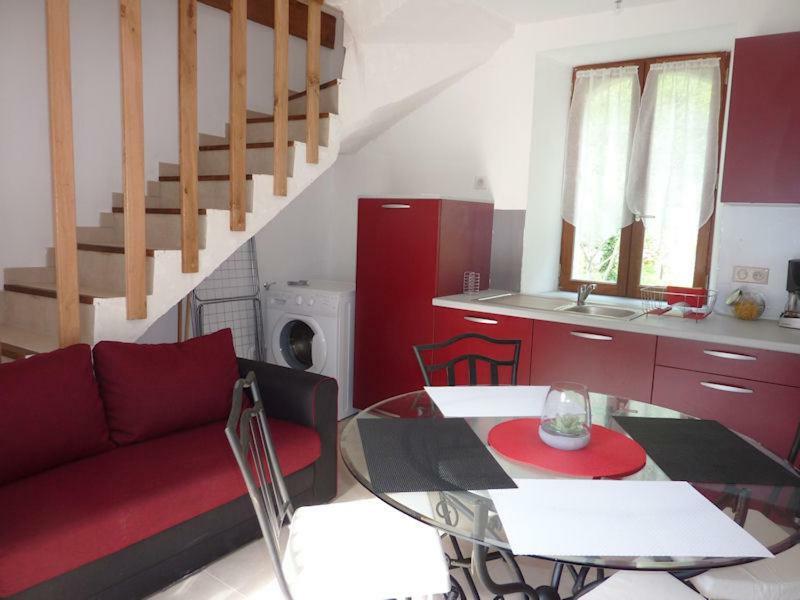 La Petite Maison D'Arnal Sainte-Énimie Екстериор снимка