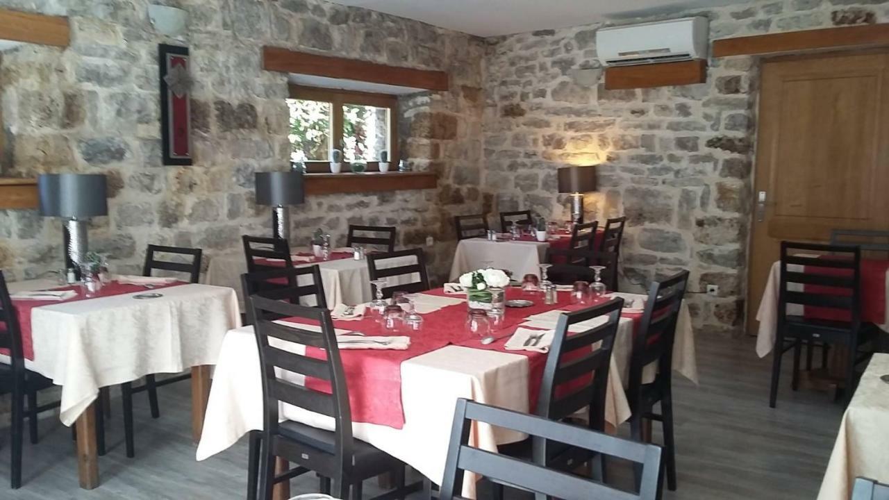 La Petite Maison D'Arnal Sainte-Énimie Екстериор снимка